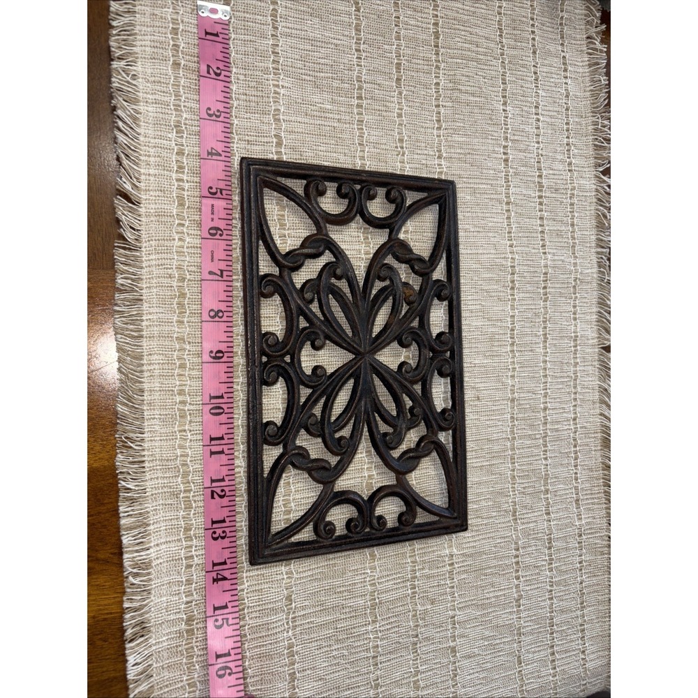 Vintage Cast Iron Footed Trivets Southern‎ Living 10 X 6